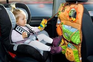 Подорожі на машині з немовлям